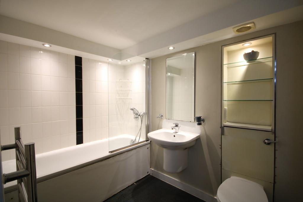 Apartment in Birmingham - More