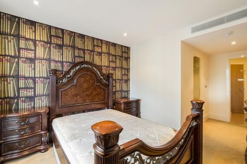 3 bedroom apartment to rent, Kingfisher House, Battersea Reach