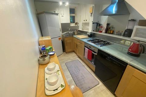3 bedroom flat to rent - Westcombe Park Road, Blackheath