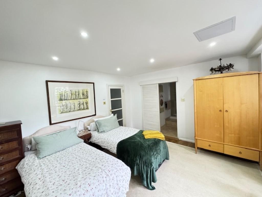 Two Single Bed Master