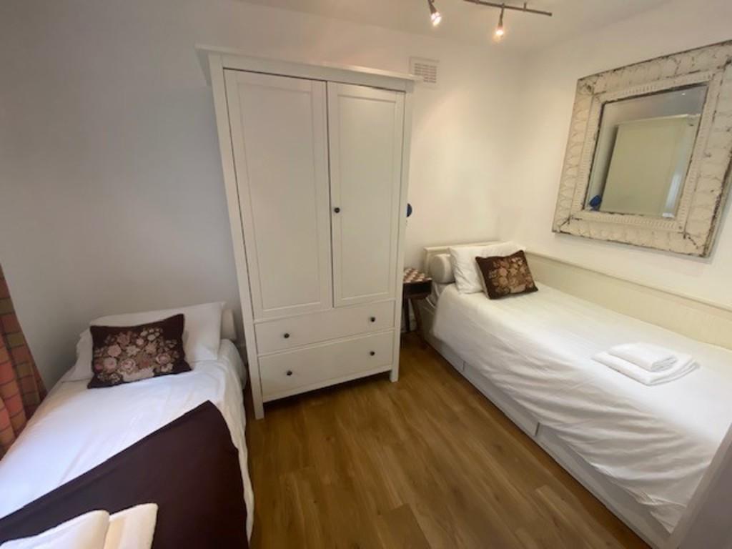 Second Bedroom as 2 Singles