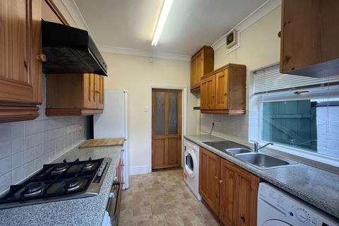 2 bedroom detached house to rent, Bridge Street, Nottingham NG10