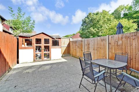 9 Hill View, Whyteleafe, CR3 0HE