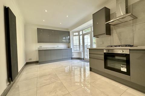 3 bedroom house to rent - Moordown, Shooters Hill, SE18