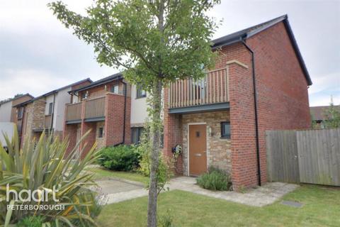 2 bedroom semi-detached house to rent, Beluga Close, Peterborough