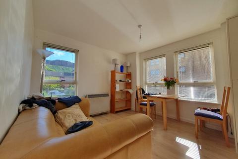 1 bedroom flat to rent, Parkside terrace, Newington, Edinburgh, EH16