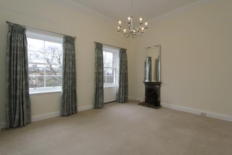 3 bedroom flat to rent, Clarendon Crescent, West End, Edinburgh, EH4