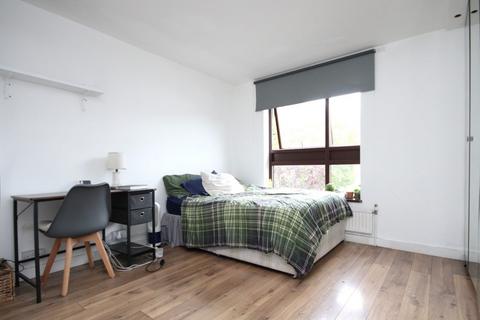 Julian Court, Camden Road, Camden Town, NW1