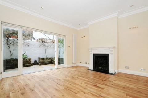 3 bedroom terraced house to rent, Thorpebank Road W12