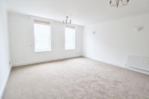 2 bedroom apartment to rent, Royal Gate, Southsea