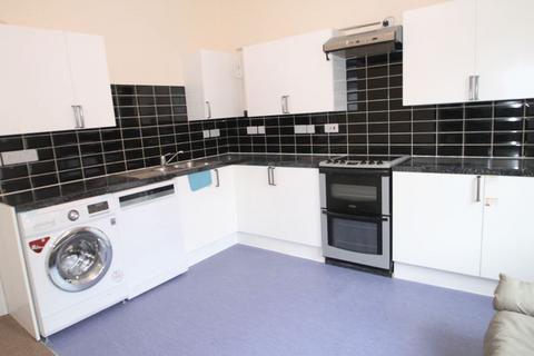 House share to rent, Radford Road, Nottingham