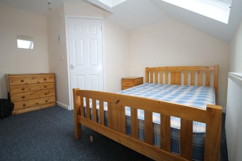 House share to rent, Radford Road, Nottingham