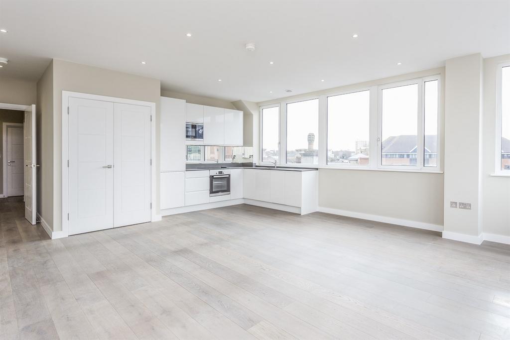 Apartment in Bromley - View 2