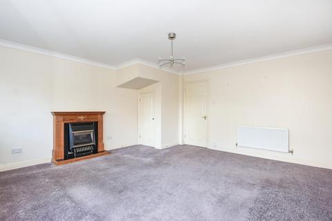 3 bedroom end of terrace house to rent, Carnation Way,  Aylesbury,  HP21