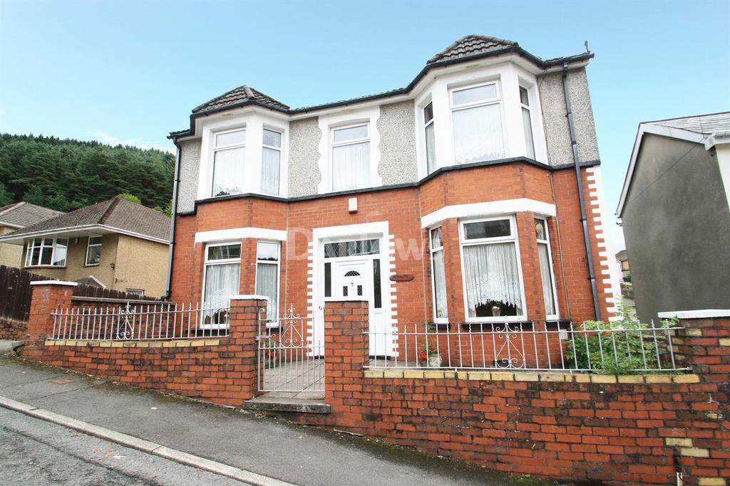 Cwm Cottage Road,Abertillery, Gwent 3 bed detached house £170,000