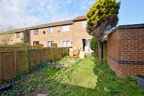 2 bedroom terraced house to rent, Warren Way, Barnham, Bognor Regis, PO22