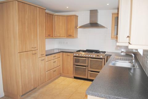 3 bedroom townhouse to rent, Bradley Drive, Grantham