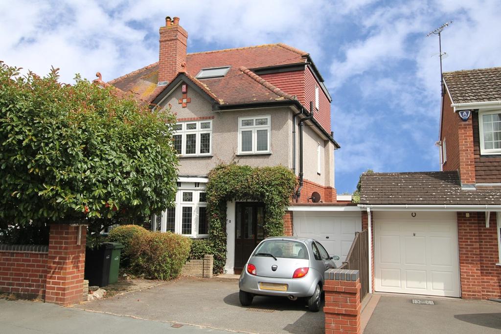 Ridge Street, Wollaston, Stourbridge, DY8 5 bed semidetached house £