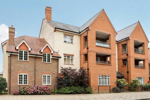 2 bedroom apartment for sale, High Street, Rickmansworth, Hertfordshire