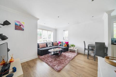 2 bedroom apartment for sale, High Street, Rickmansworth, Hertfordshire