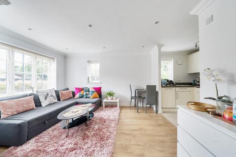 2 bedroom apartment for sale, High Street, Rickmansworth, Hertfordshire