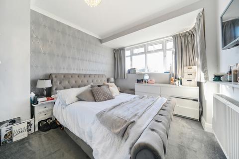 10 Pavilion Way, Ruislip, HA4 9JN
