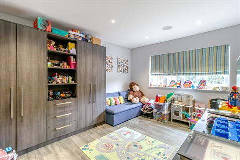 34 Ickenham Road, Ruislip, HA4 7BX