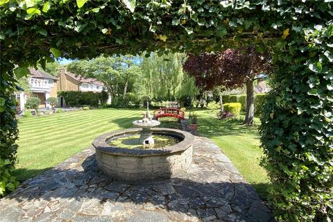 6 bedroom detached house for sale, Lakeside Drive, Stoke Poges, Bucks, SL2
