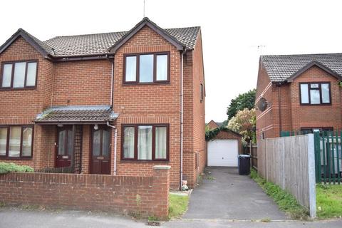 3 bedroom semi-detached house to rent, Parkstone, Poole