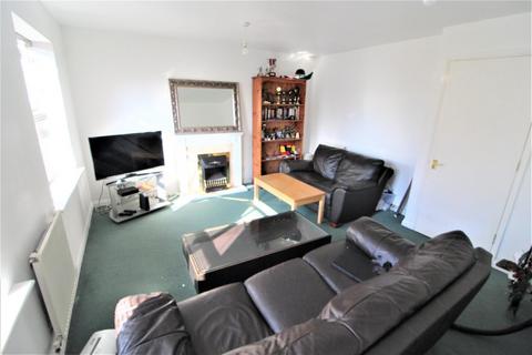 2 bedroom maisonette for sale, Tollgate Drive, Hayes