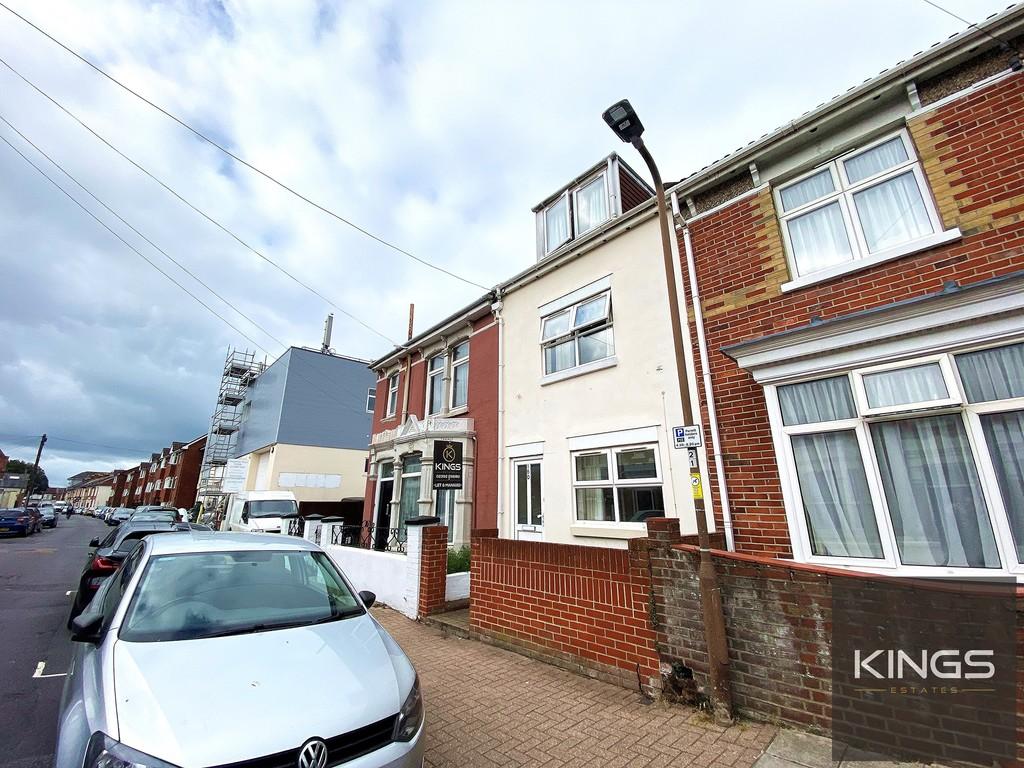 Haslemere Road, Southsea 4 bed terraced house to rent £1,600 pcm (£