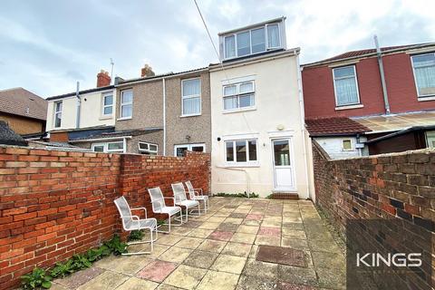 4 bedroom terraced house to rent, Haslemere Road, Southsea