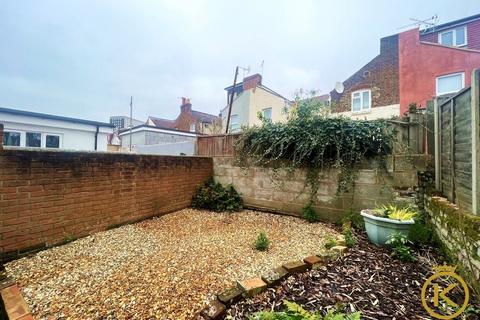 2 bedroom ground floor flat to rent, Margate Road, Southsea