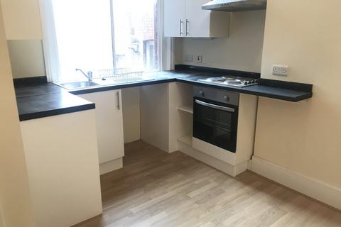 Studio to rent, Western Parade, Southsea