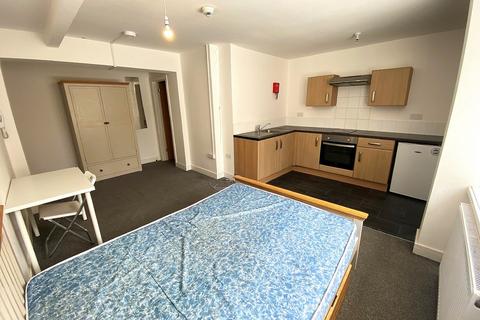 Studio to rent, St. Pauls Road, Southsea