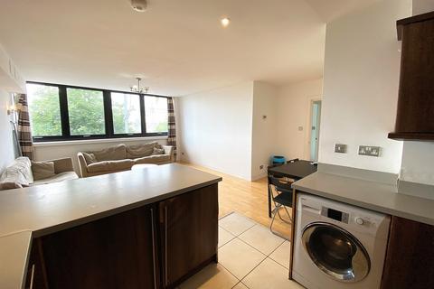 2 bedroom apartment to rent, The Hard, Portsmouth