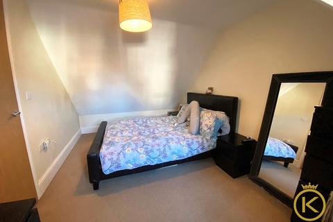 2 bedroom flat to rent, Craneswater Avenue, Southsea, PO4