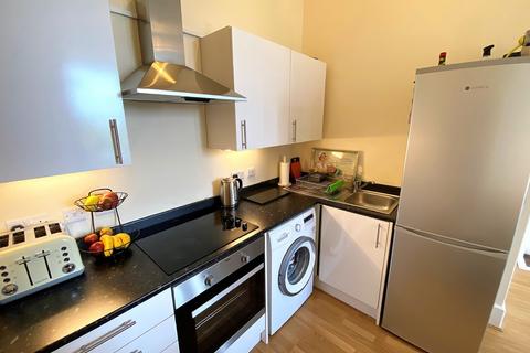 1 bedroom apartment to rent, Western Parade, Southsea