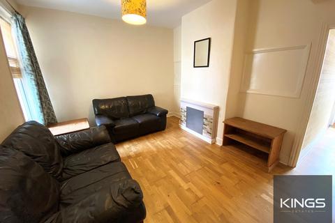 4 bedroom terraced house to rent, Cleveland Road, Southsea