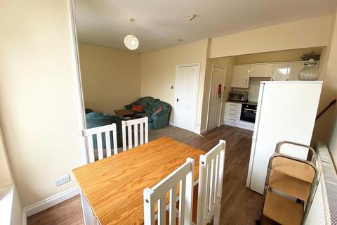 2 bedroom flat to rent, Cottage Grove, Southsea