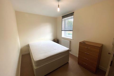 2 bedroom flat to rent, St. James's Road, Southsea