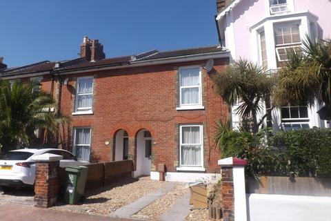 4 bedroom terraced house to rent, Duncan Road, Southsea