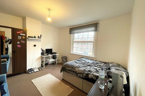 6 bedroom terraced house to rent, QUEEN STREET, Portsmouth