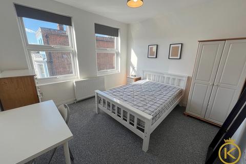 8 bedroom apartment to rent, Osborne Road, Southsea