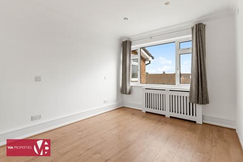 undefined, High Road, Broxbourne EN10