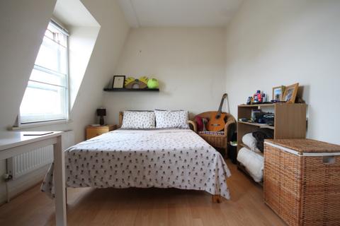 2 bedroom flat to rent, Kentish Town Road, Camden Town, NW1