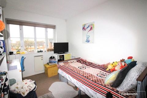 2 bedroom apartment to rent - Corfe Close, Borehamwood, Hertfordshire, WD6