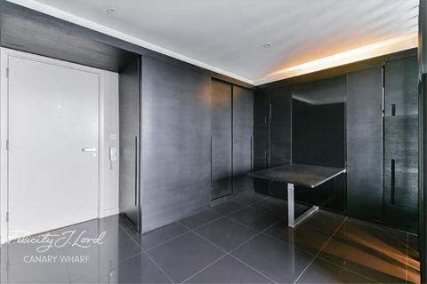 1 bedroom apartment to rent, Pan Peninsula Court, London