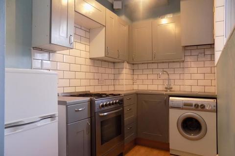 1 bedroom apartment to rent, Russell Street,  Reading,  RG1