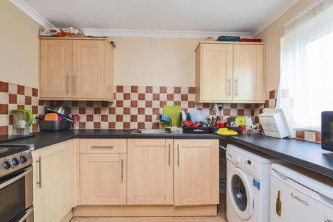 2 bedroom maisonette to rent, Newbury,  Berkshire,  RG14